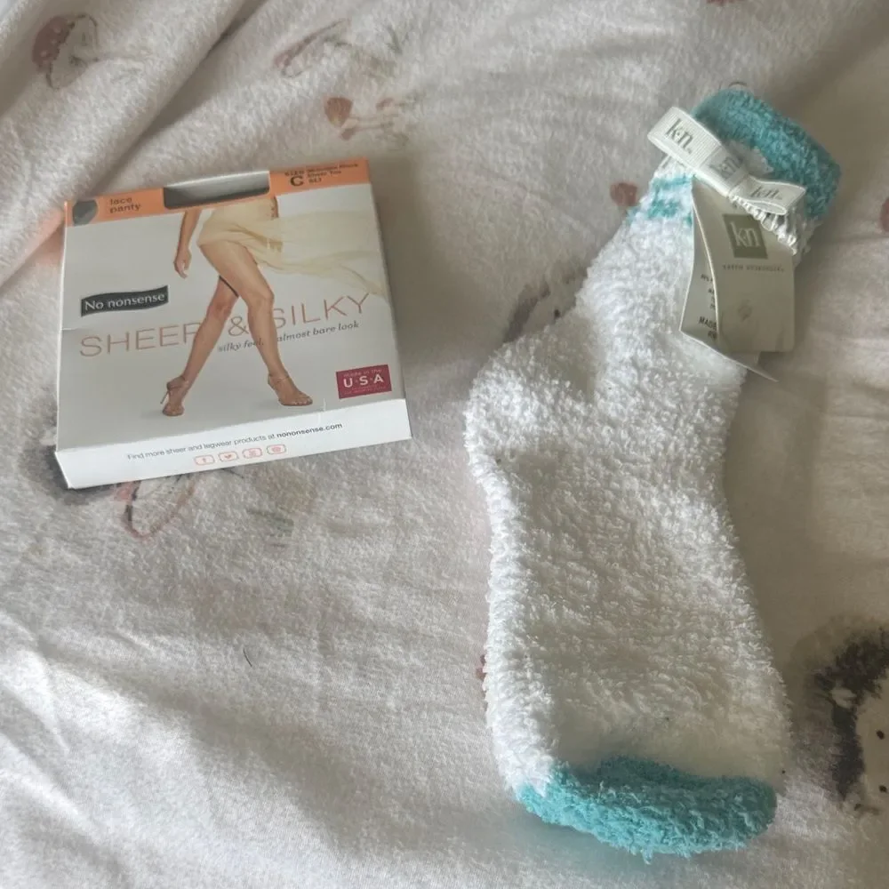 No Nonsense Sheer & Silky White and Blue Socks